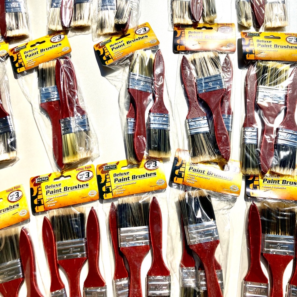 15 Units x 3 pieces Deluxe Paint Brushes
